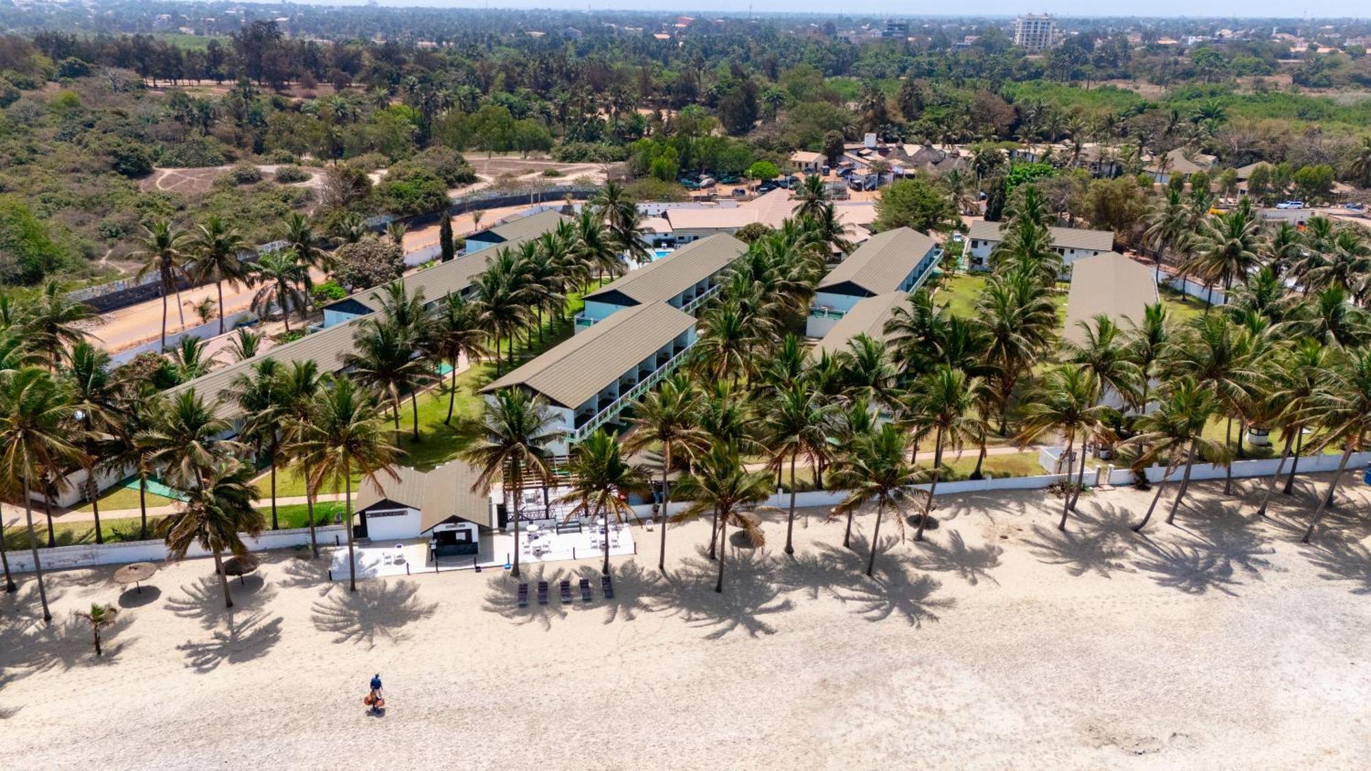 Bungalow Beach Hotel Serrekunda Luaran gambar