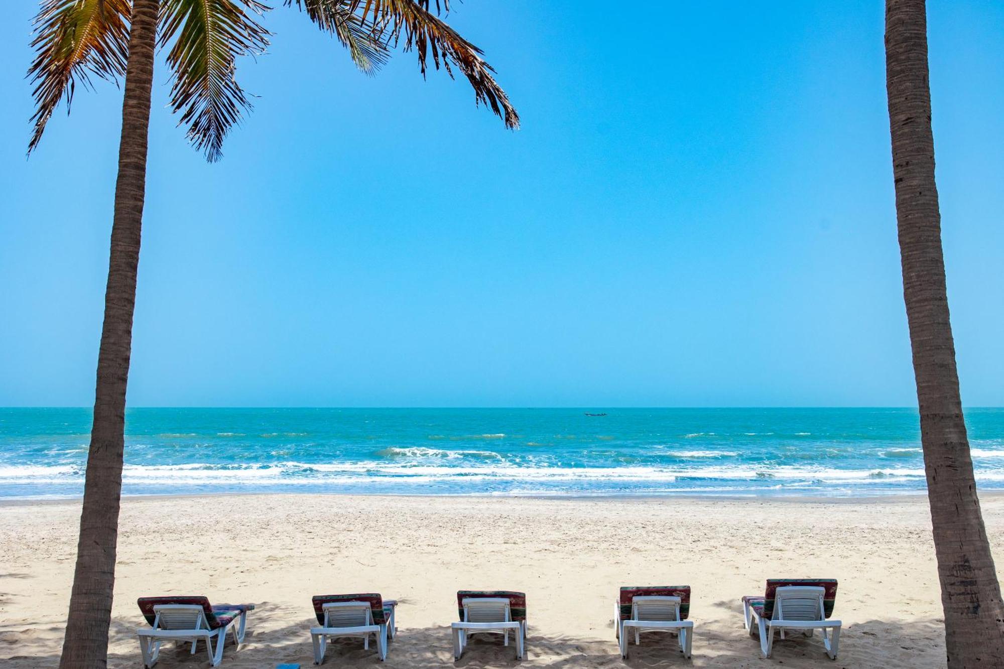Bungalow Beach Hotel Serrekunda Luaran gambar