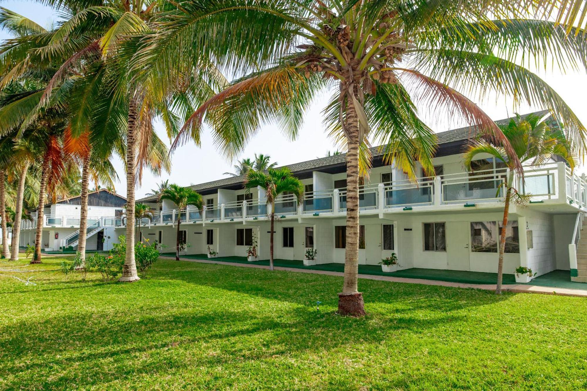 Bungalow Beach Hotel Serrekunda Luaran gambar