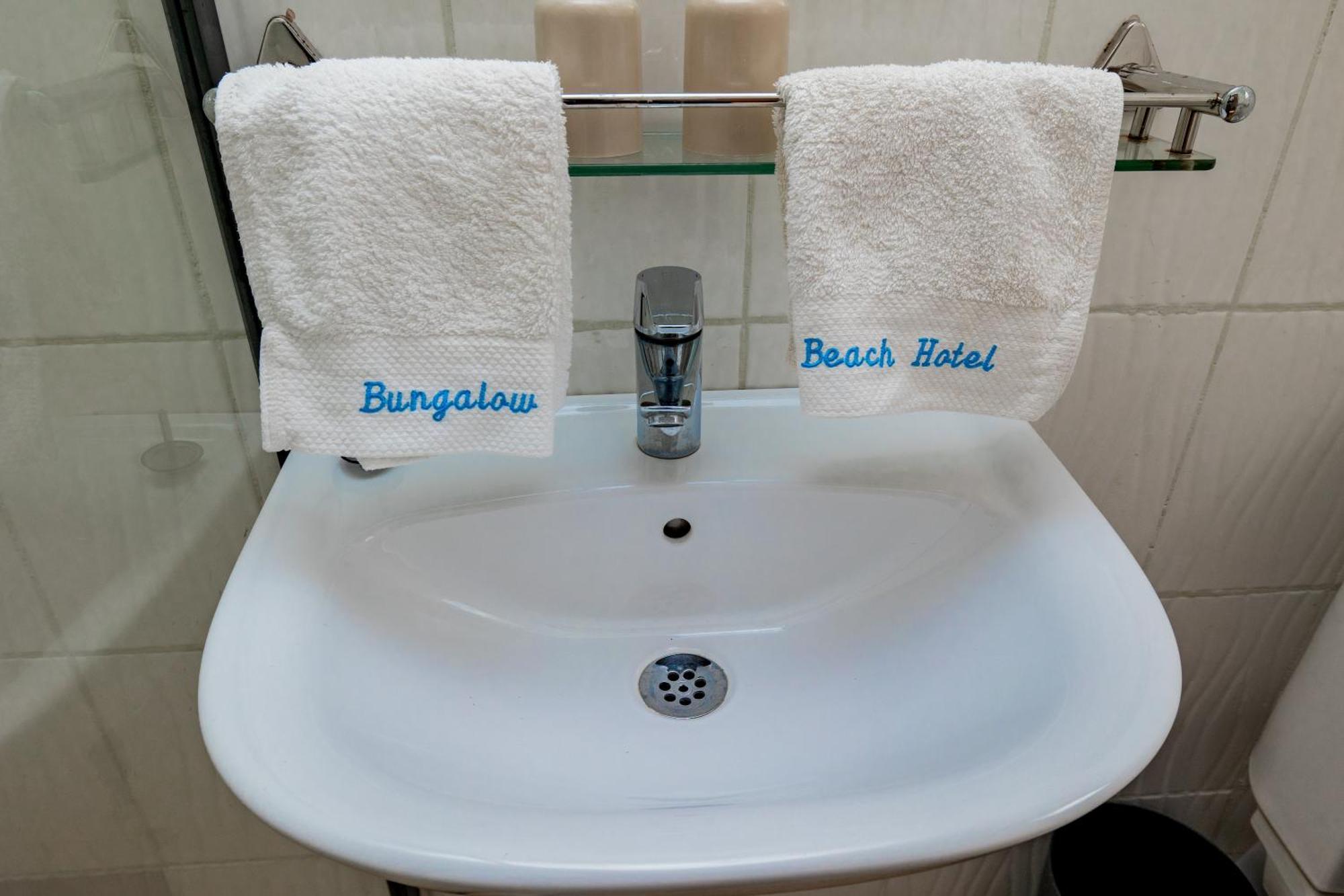 Bungalow Beach Hotel Serrekunda Luaran gambar