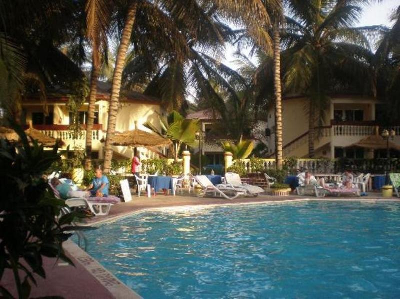 Bungalow Beach Hotel Serrekunda Luaran gambar