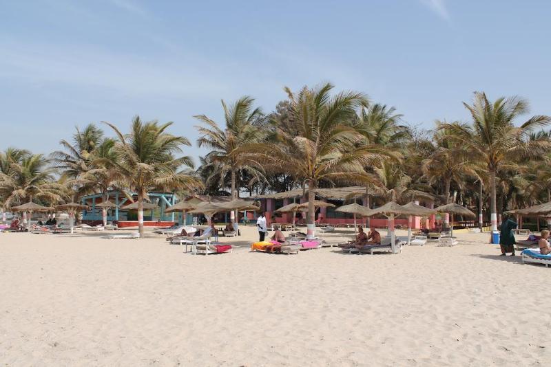 Bungalow Beach Hotel Serrekunda Luaran gambar