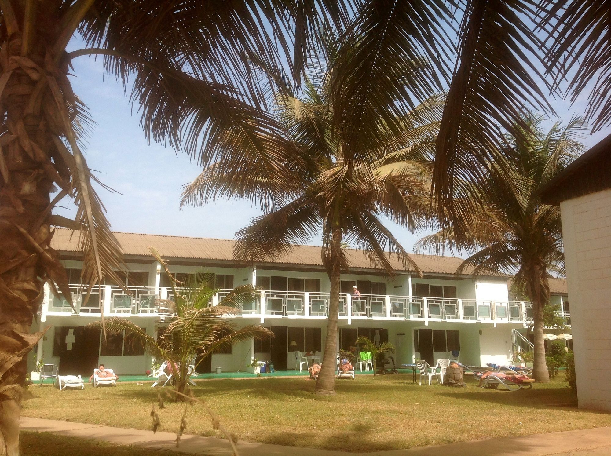 Bungalow Beach Hotel Serrekunda Luaran gambar