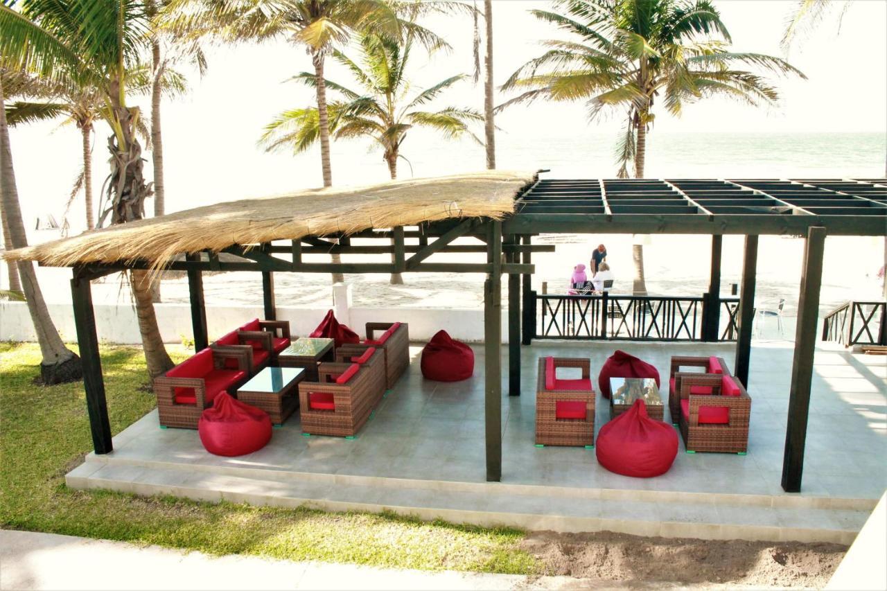 Bungalow Beach Hotel Serrekunda Luaran gambar